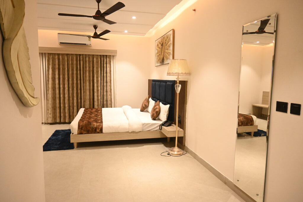 Hotels and Attractions in Varanasi